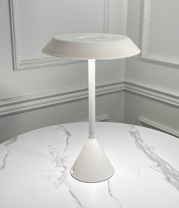 아우나 단스탠드 테이블스탠드 LED 4W